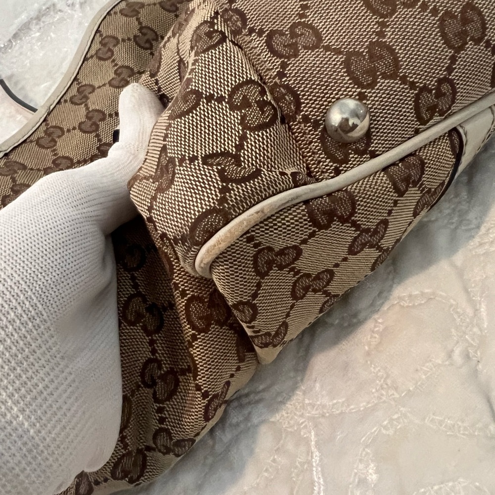 Gucci bag - Picture 13 of 17